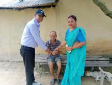 पूर्ण अपाङ्गता  बिरामी भई थला परेका सामाजिक सुरक्षा भत्ताग्राहीको घर घरमा गई भत्ता वितरण कार्यक्रमको केही तस्बिरहरु । 